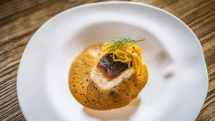 Allium at Askham Hall and Ácléaf both awarded four AA Rosettes