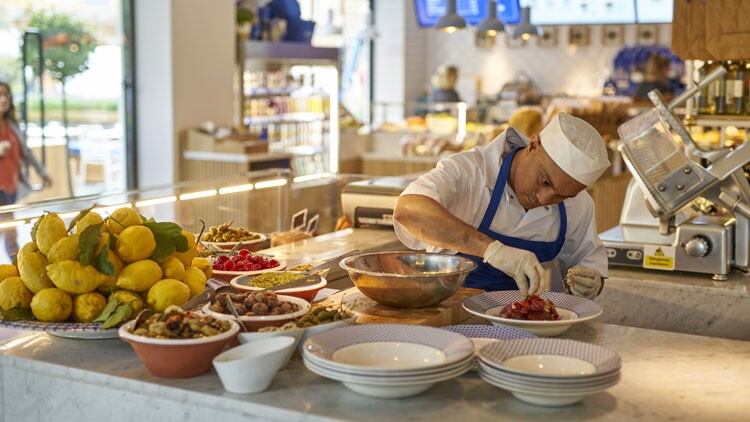 Carluccio's formally enters administration