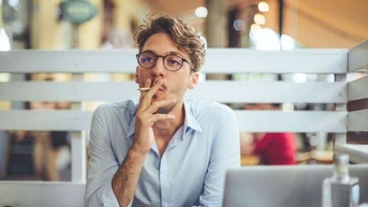 Government confirms hospitality settings to be exempt from smoking ban extension