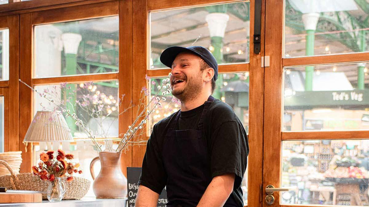 Elliot Hashtroudi