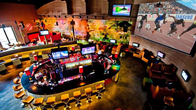 Usain-Bolt-Tracks-Records-Jamaican-restaurants-to-launch-in-the-UK_wrbm_large.jpg