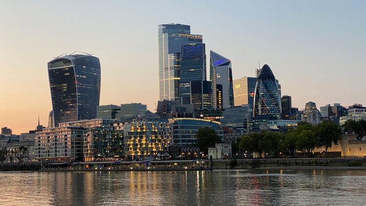 Hospitality accounts for over half of commercial closures in the City of London in 2020