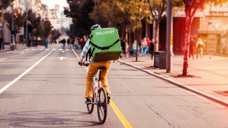 Food delivery market reaches £11.4bn as a result of the pandemic