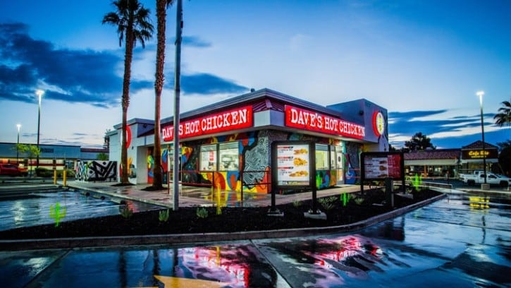 US-fast-food-brand-chicken-Dave-s-Hot-Chicken-is-coming-to-the-UK.-Is-there-space-for-it.jpg