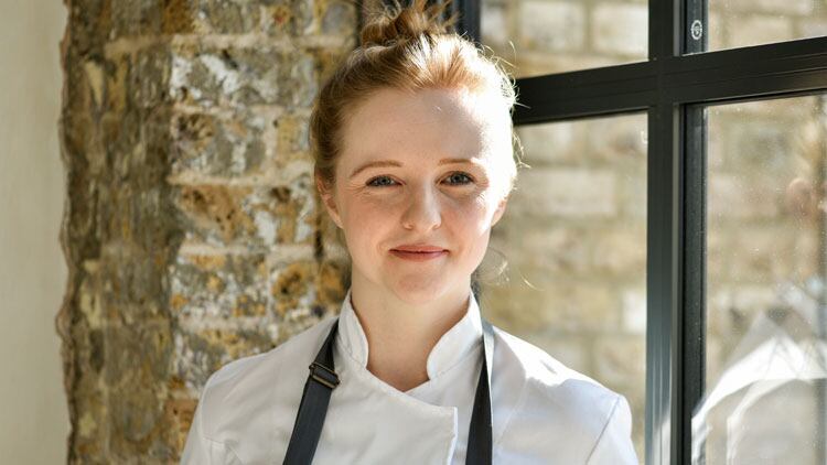 Amber-Francis-web-Rebecca-Dickson.jpg