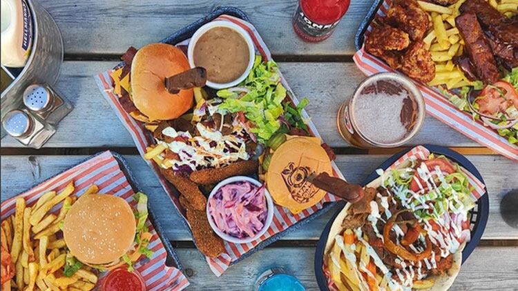 Hank’s Dirty employees save Ipswich restaurant following group collapse
