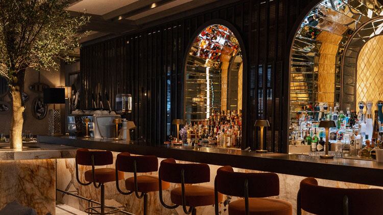 Papermoon-bar.jpg