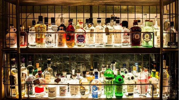 Holborn-gin-bar.jpg