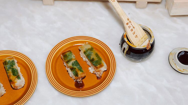Copy-of-The-Blue-Pelican-food.jpg