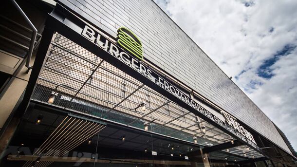 shake-shack-stratford-exter.jpg