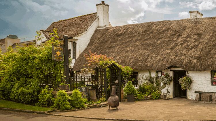 Michelin-starred-Star-at-Harome-reduced-to-ashes-after-thatched-roof-catches-alight.png