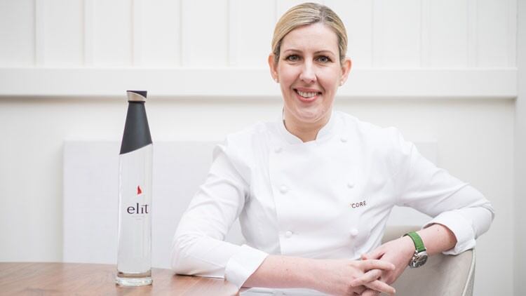 Clare-Smyth-named-World-s-Best-Female-chef-2018_wrbm_large.jpg