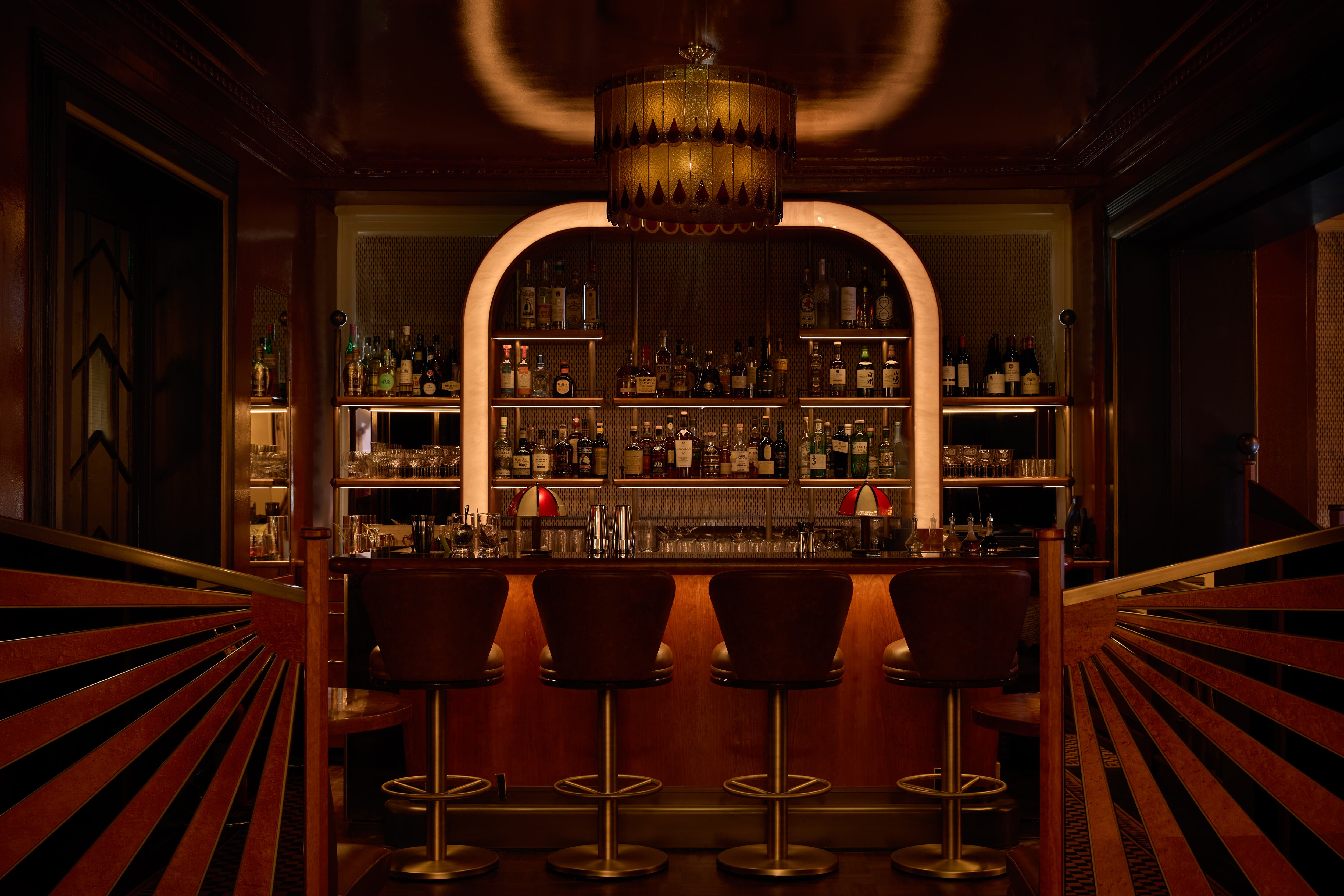 Simpson's Bar at Simpson's in the Strand