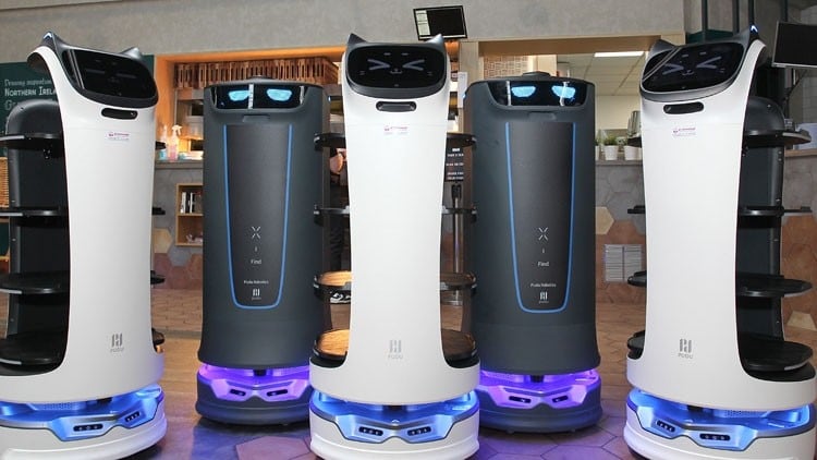SSP-to-trail-robot-servers-at-Belfast-s-Sip-Stone-Restaurant.jpg
