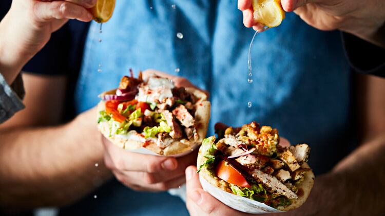 The Athenian’s Neo Christodoulou to go it alone with Smashing Plates (updated)