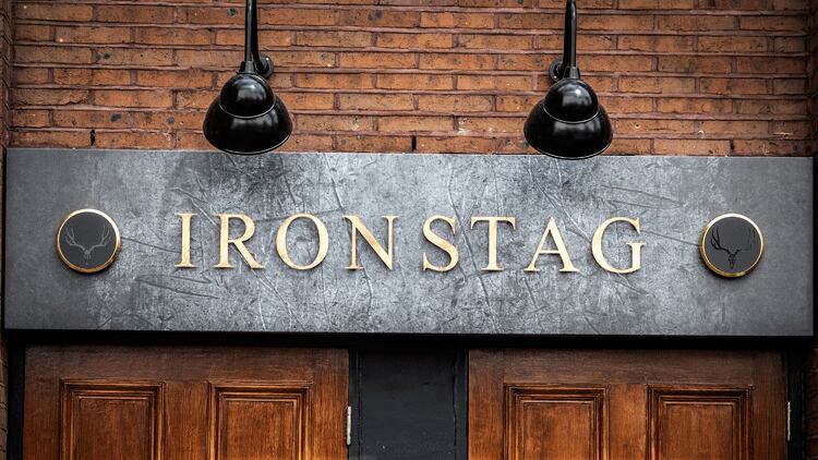 Iron-Stag-Sign.png