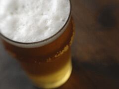 beer_sales_decline_pubs_restaurants.jpg
