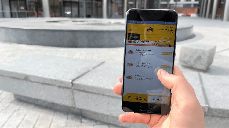 How to successfully implement automation and self-service in a restaurant