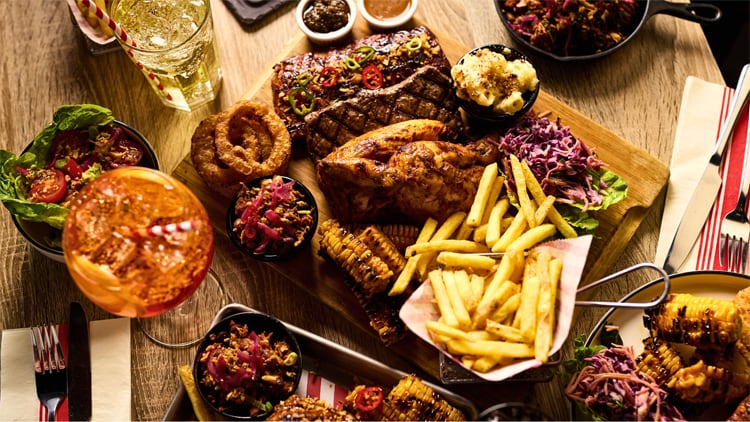 TGI Fridays says it is entering a ‘new era’ with the unveiling of a brand reset and new menu that will launch across its 49-strong restaurant estate today (4 July)