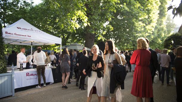 hobnobbing-610.jpg