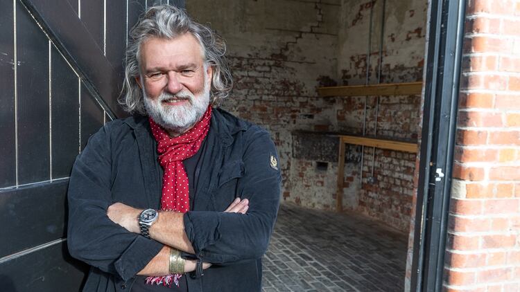 TV-chef-and-Hairy-Biker-Si-King-tees-up-new-takeaway-restaurant-venture-at-Sheepfolds-Stables-Sunderland.jpg