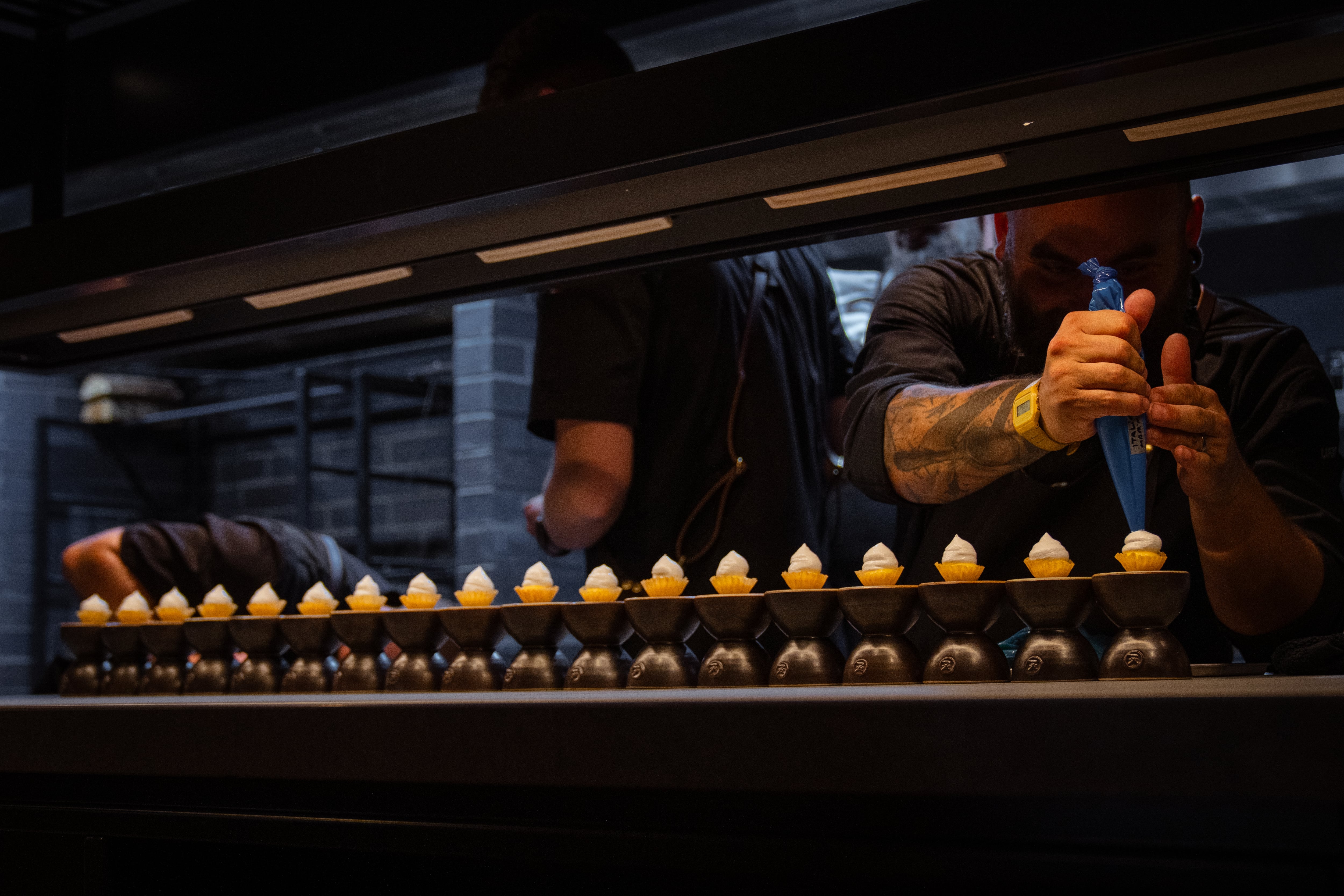 Making lemon meringue at Vraic