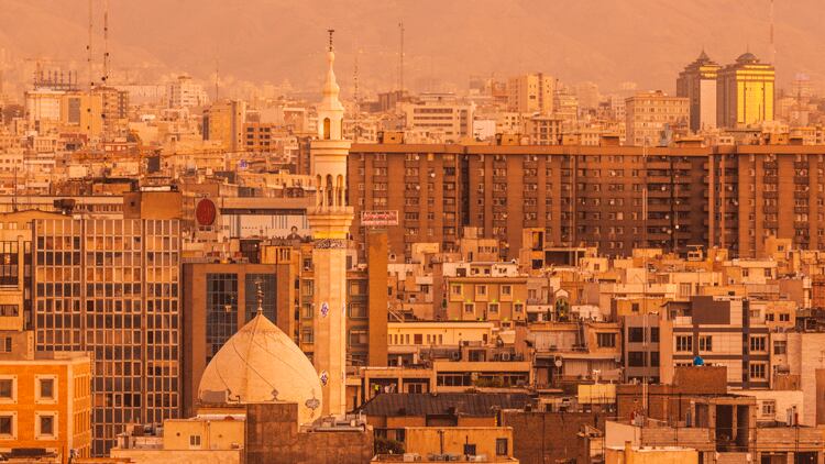 Female hospitality leaders show solidarity with Iranian women 
