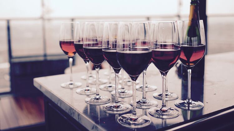 London-restaurateurs-call-for-cut-in-wine-tax.jpg