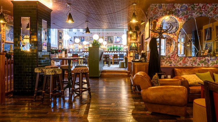 All-day-restaurant-group-Loungers-opens-250th-site.jpg