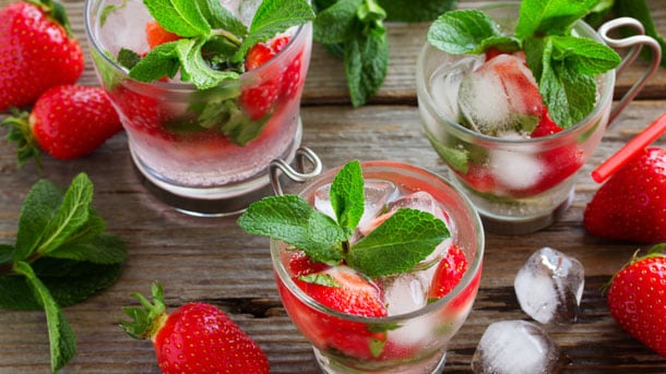 Strawberries-in-drink.jpg