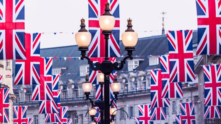 Restaurants see meagre sales uptick over Coronation weekend