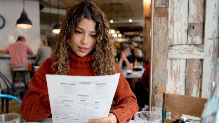 Operators face 'significant challenge managing costs and attracting footfall' as menu sizes and prices rise
