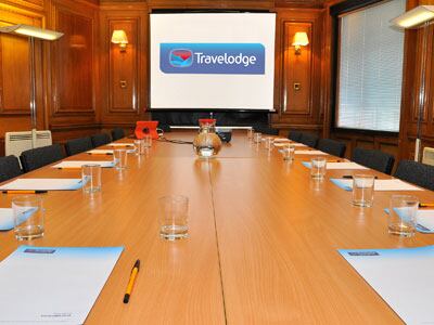 Travelodge-meeting-room.jpg