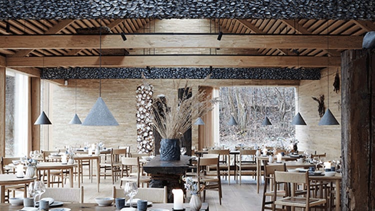 Noma-finally-awarded-three-Michelin-stars_wrbm_large.png