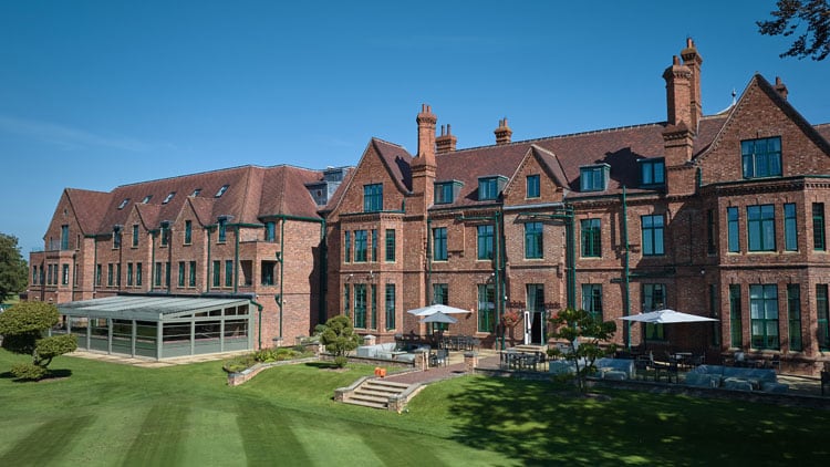 A-restaurant-that-pays-homage-to-Winston-Churchill-is-opening-in-Yorkshire.jpg