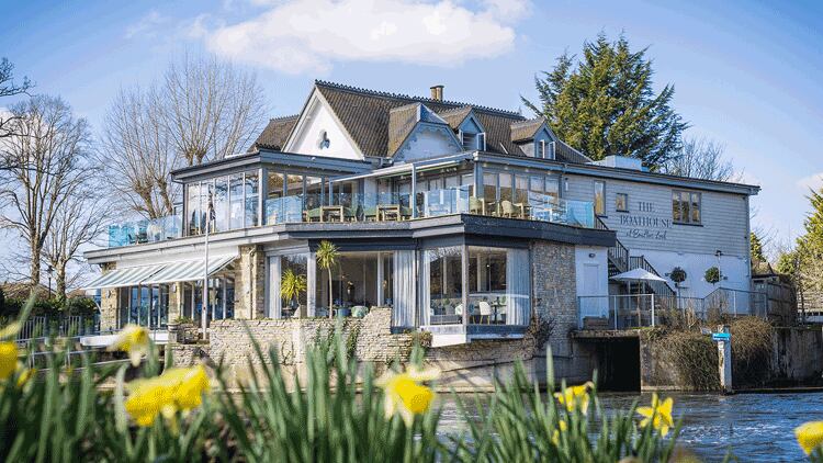 Peach Pub Company bought by Revolution for £16.5m
