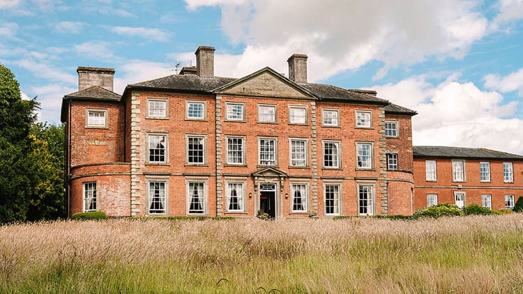 Woven-restaurant-launches-at-new-Exclusive-Hotels-property-Antsy-Hall.jpg