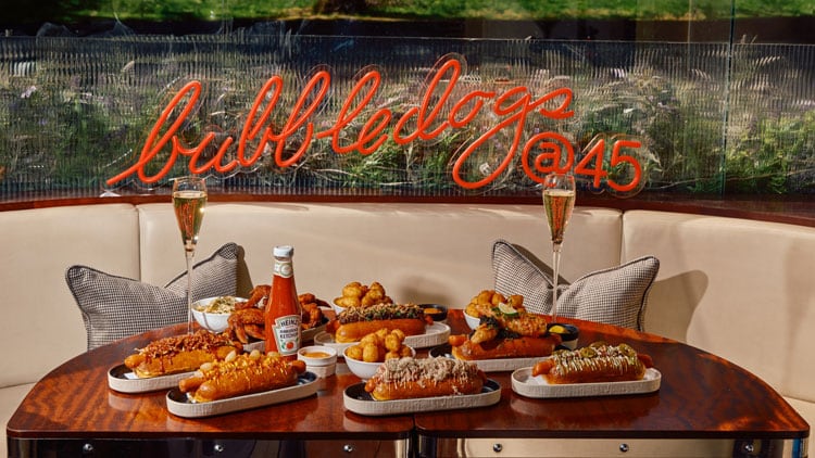 Champagne-and-hotdog-concept-Bubbledogs-to-pop-up-on-Park-Lane.jpg