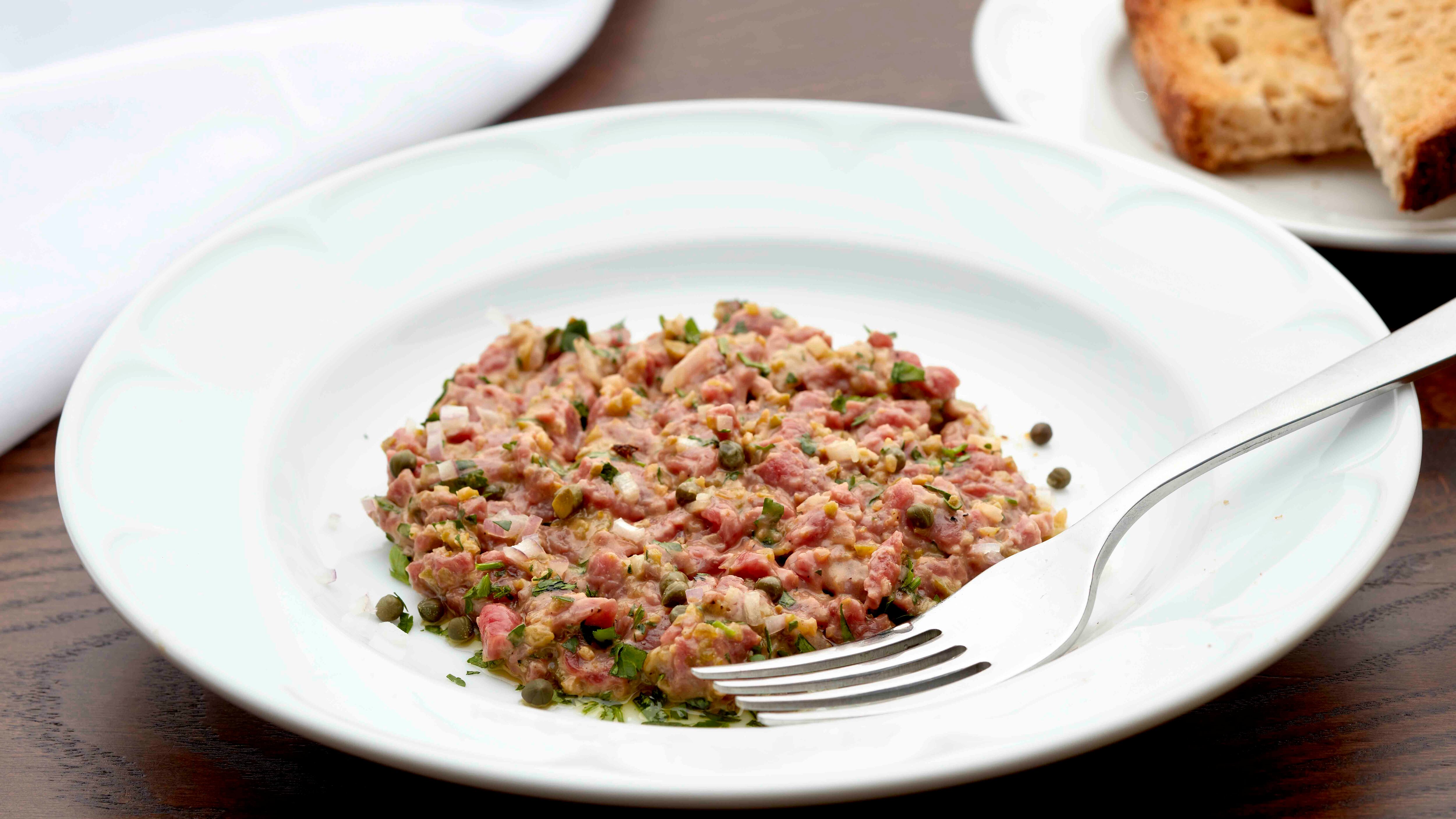 Steak_Tartare-1.jpg