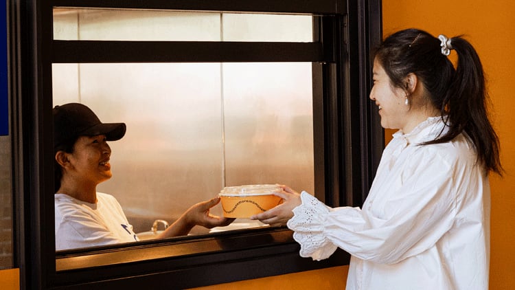 Eat-Momo-dumpling-restaurant-Borough-Yards.png