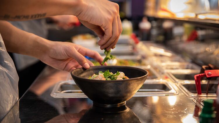 itsu-hot-preparation.jpg
