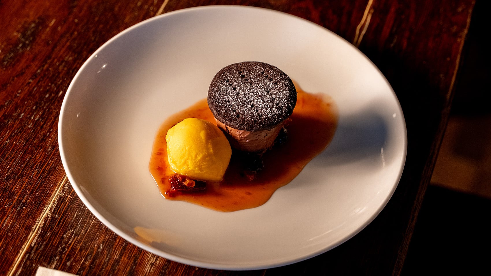 Simon Bonwick The Crown at Bray