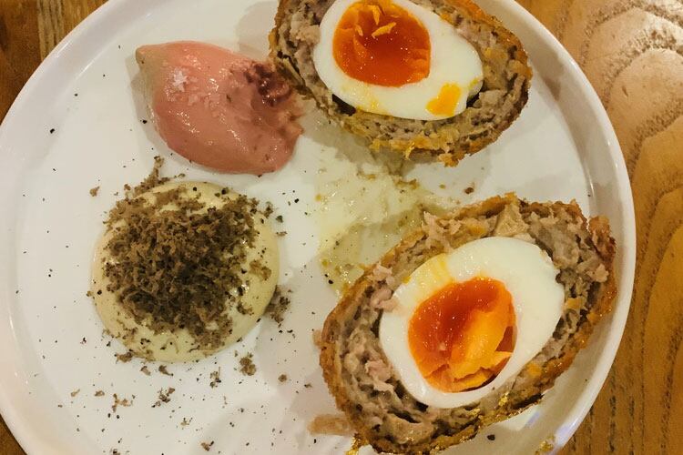 Oliver Marlowe wins Scotch Egg Challenge 2022