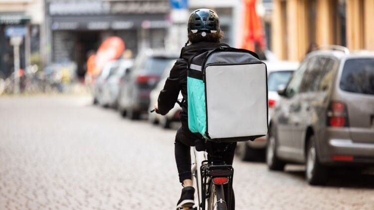 Delivery and takeaway sales grow for fifth consecutive month