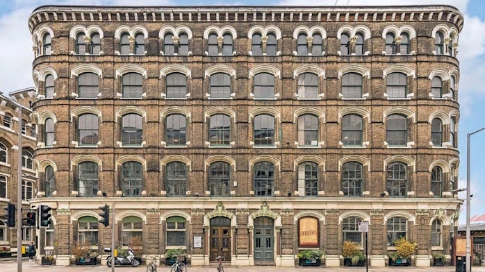 Lady of the Grapes London Bridge