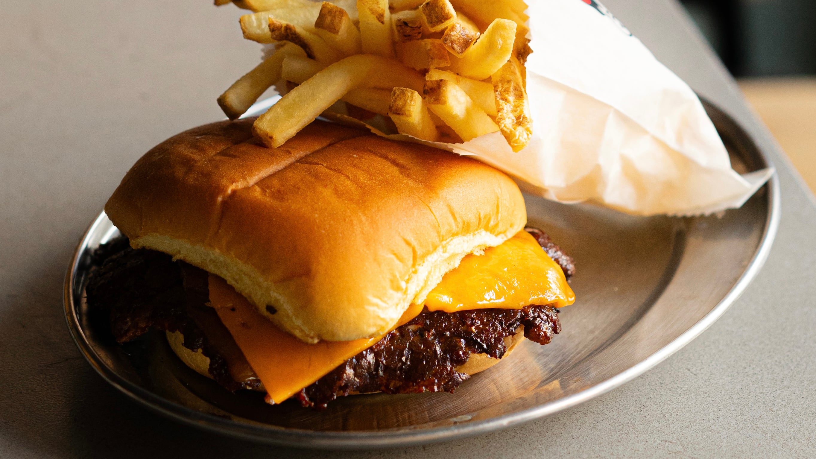 Smash burger brand Chuck’s to open permanent London site