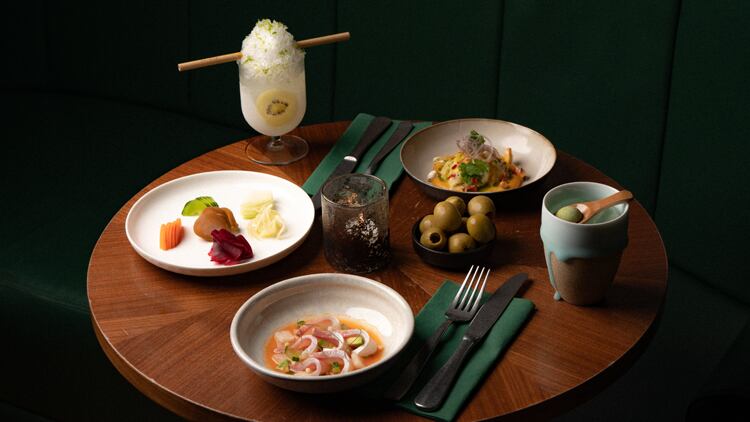 ORIOLE_HOUSE-PICKLES-SEA-BASS-CEVICHE-HAMACHI-TIRADITO-WITH-AGUACHILE-OLIVES-BAY-OF-PLENTY-MIZUWARI_-CREDIT_-DAVID-ROBSON.jpg