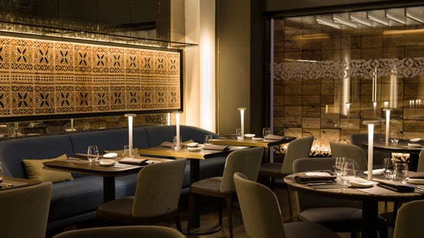 Mere-restaurant-diningroom.jpg