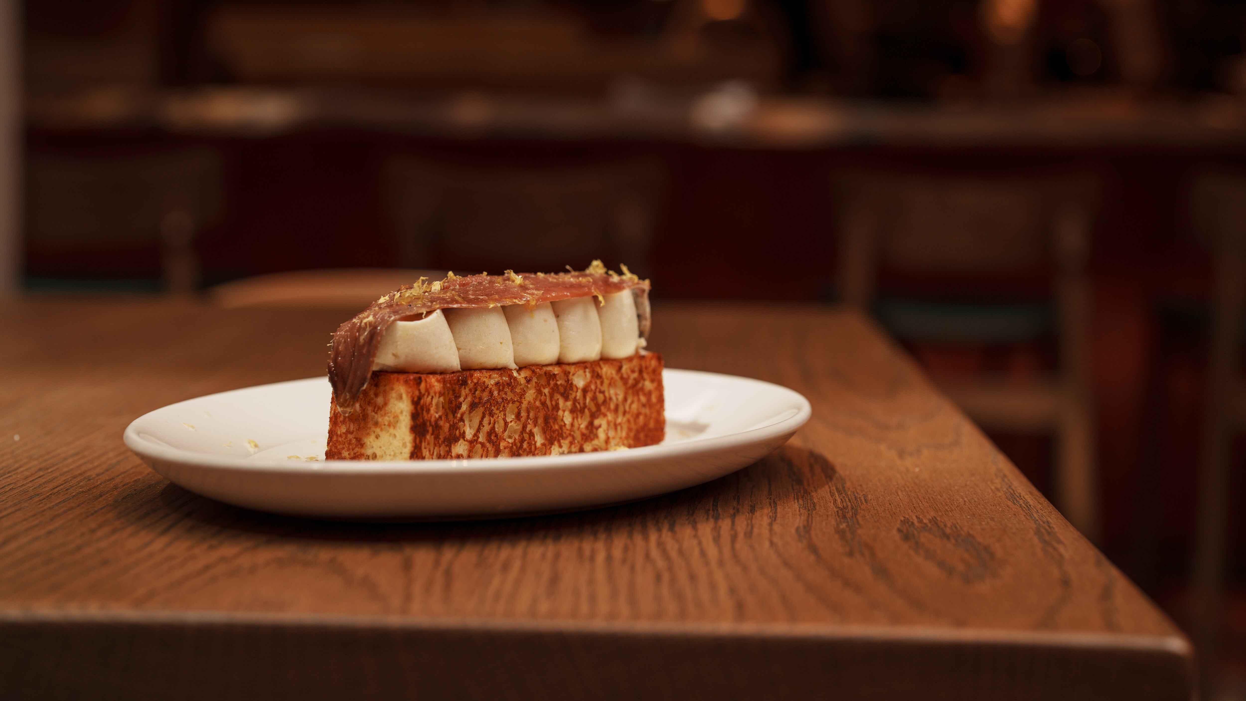 Cantabrian anchovy, smoked cheese brioche