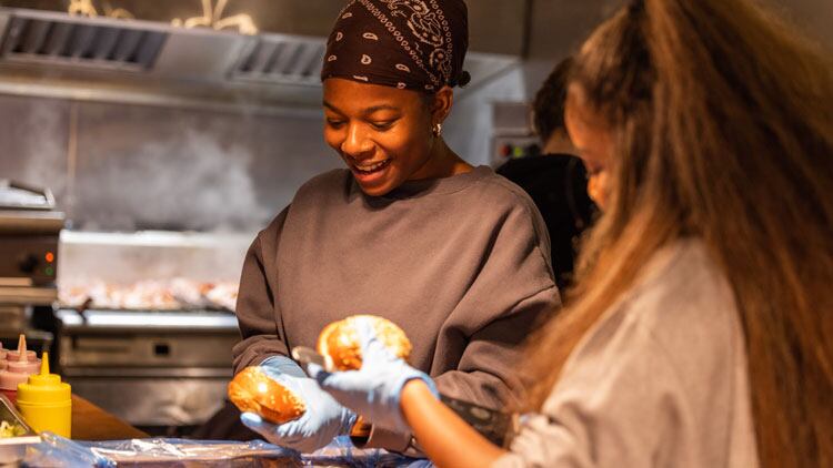 McCain-Foodservice-Solutions-launches-Streets-Ahead-initiative-to-bolster-the-UK-s-street-food-sector.jpg